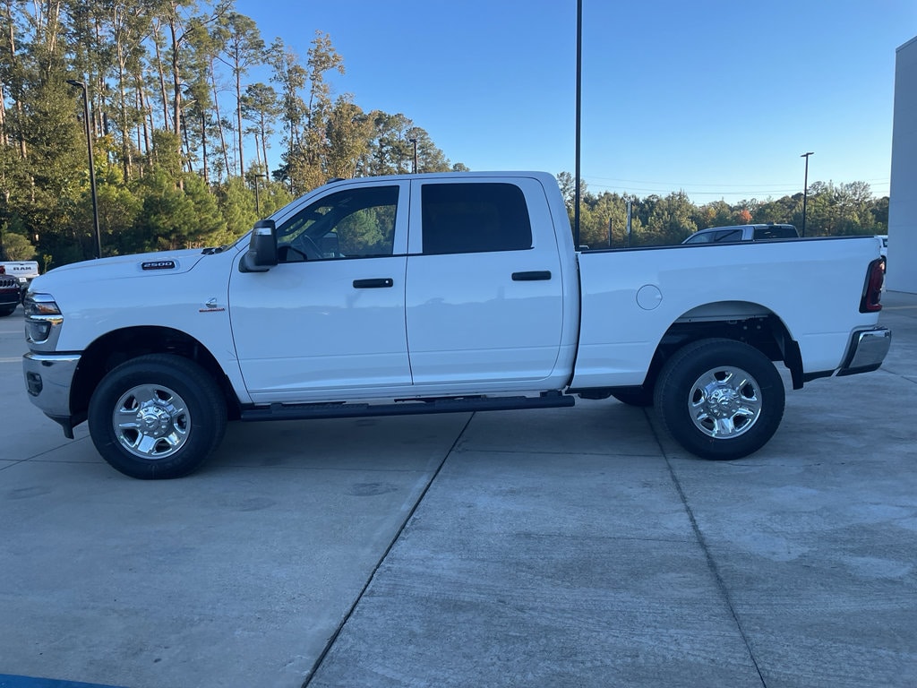 New 2026 Ram 2500 TRADESMAN CREW CAB 4X4 6'4 BOX Pickup