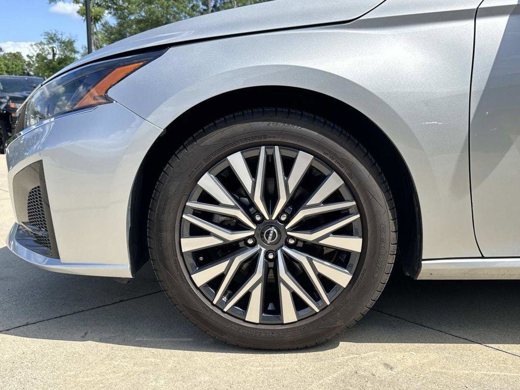 Used 2024 Nissan Altima 2.5 SV Sedan