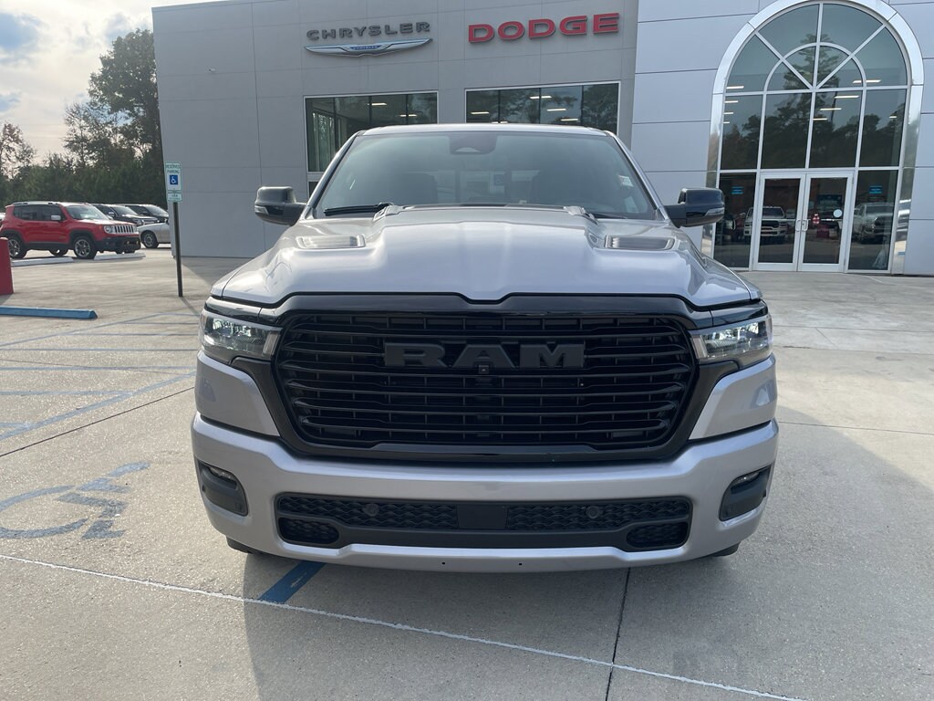 New 2026 Ram 1500 LARAMIE CREW CAB 4X4 5'7 BOX Pickup
