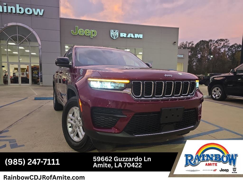 2024 Jeep Grand Cherokee Laredo's photo