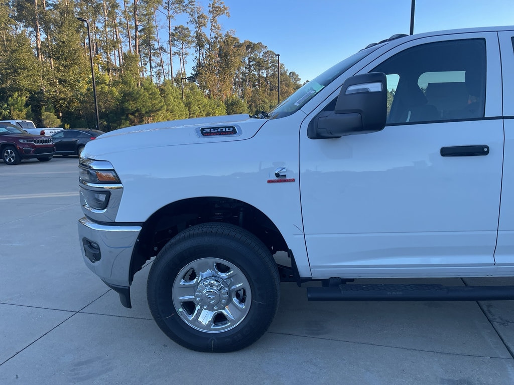New 2026 Ram 2500 TRADESMAN CREW CAB 4X4 6'4 BOX Pickup