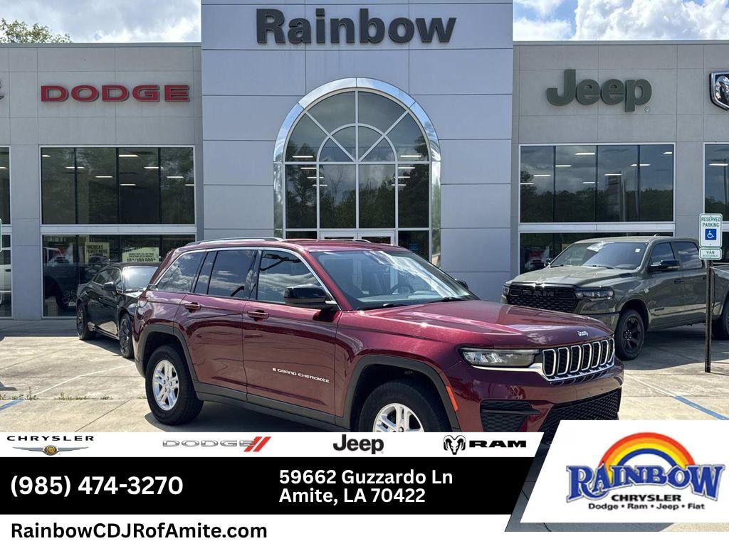 2024 Jeep Grand Cherokee Laredo 4x4's photo