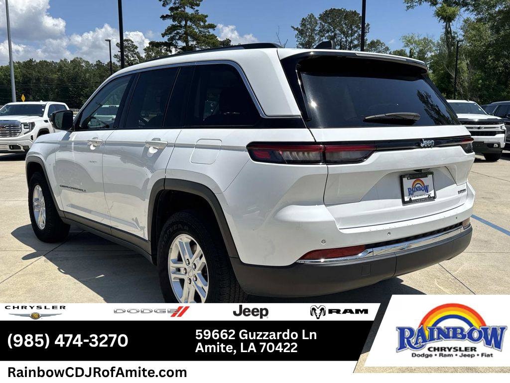Used 2024 Jeep Grand Cherokee Laredo SUV