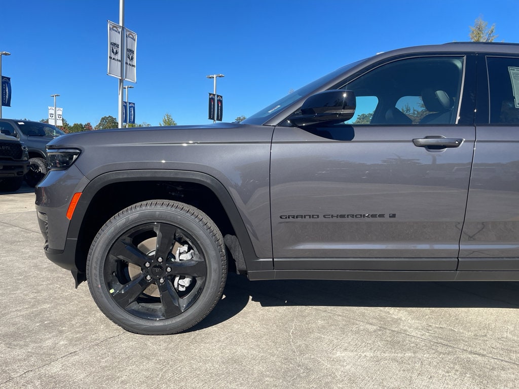 New 2025 Jeep Grand Cherokee L LIMITED 4X2 Sport Utility