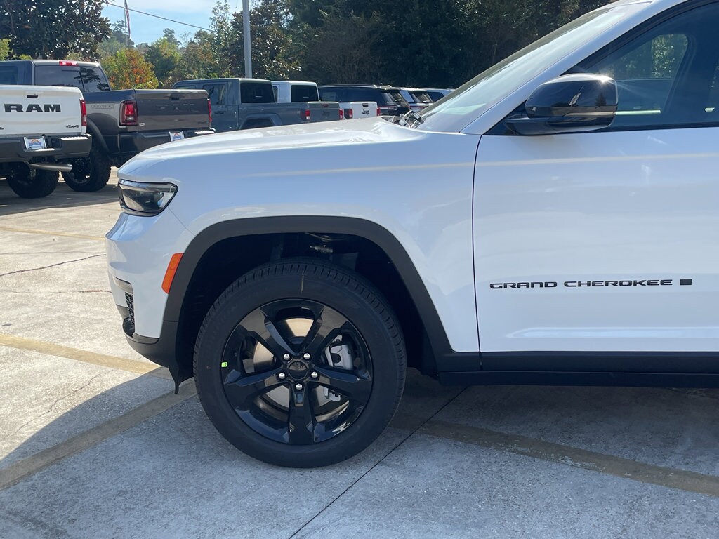 New 2025 Jeep Grand Cherokee L LIMITED 4X2 Sport Utility