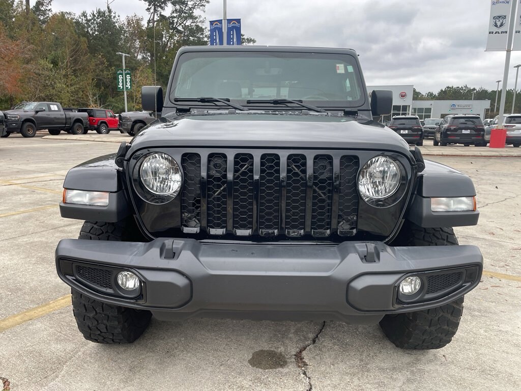Used 2023 Jeep Gladiator Sport Truck Crew Cab