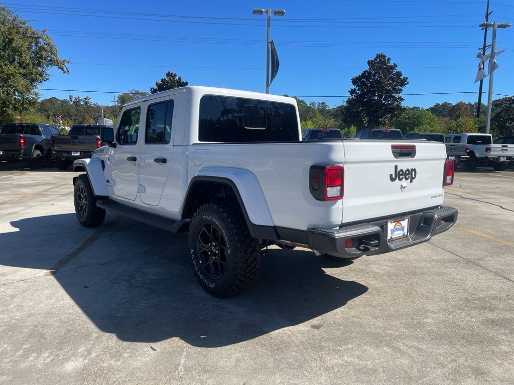 New 2025 Jeep Gladiator HIGH TIDE 4X4 Pickup