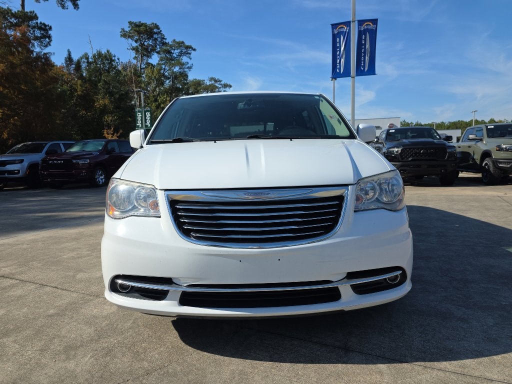 Used 2016 Chrysler Town & Country Touring Van LWB Passenger Van
