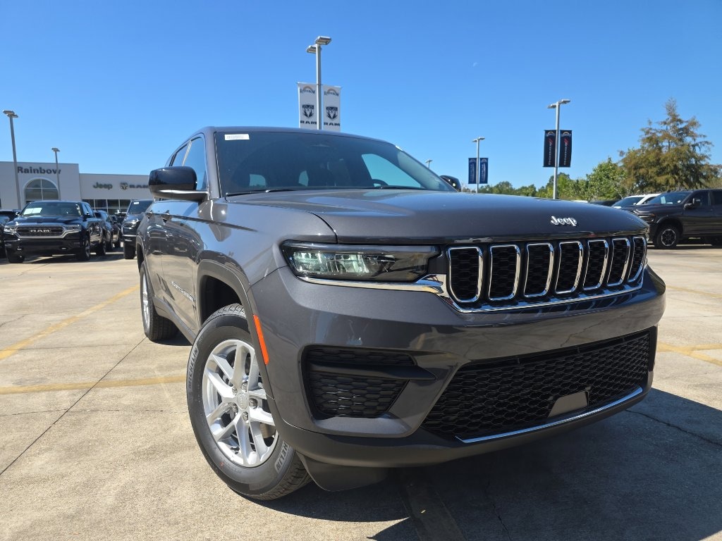 New 2025 Jeep Grand Cherokee LAREDO X 4X2 Sport Utility