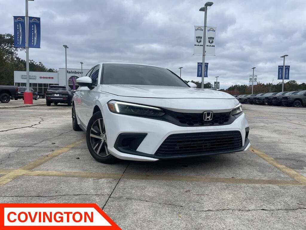 Used 2024 Honda Civic LX Hatchback