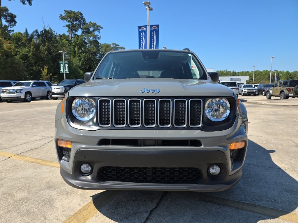 Used 2022 Jeep Renegade Latitude SUV
