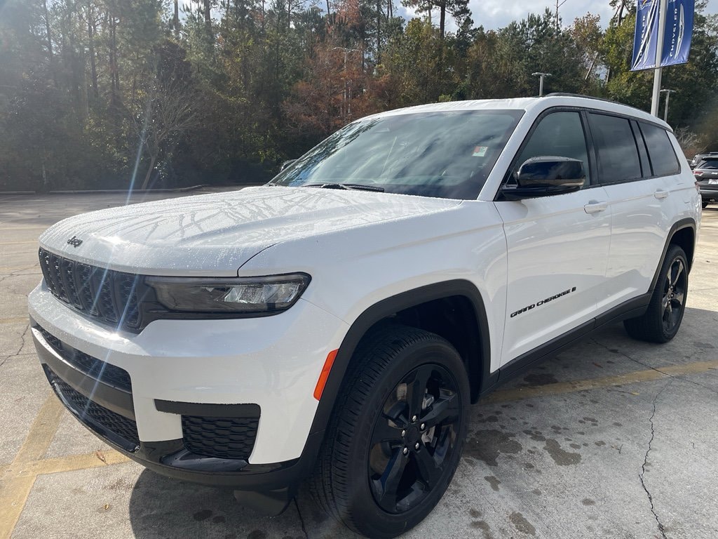 New 2025 Jeep Grand Cherokee L ALTITUDE X 4X2 Sport Utility