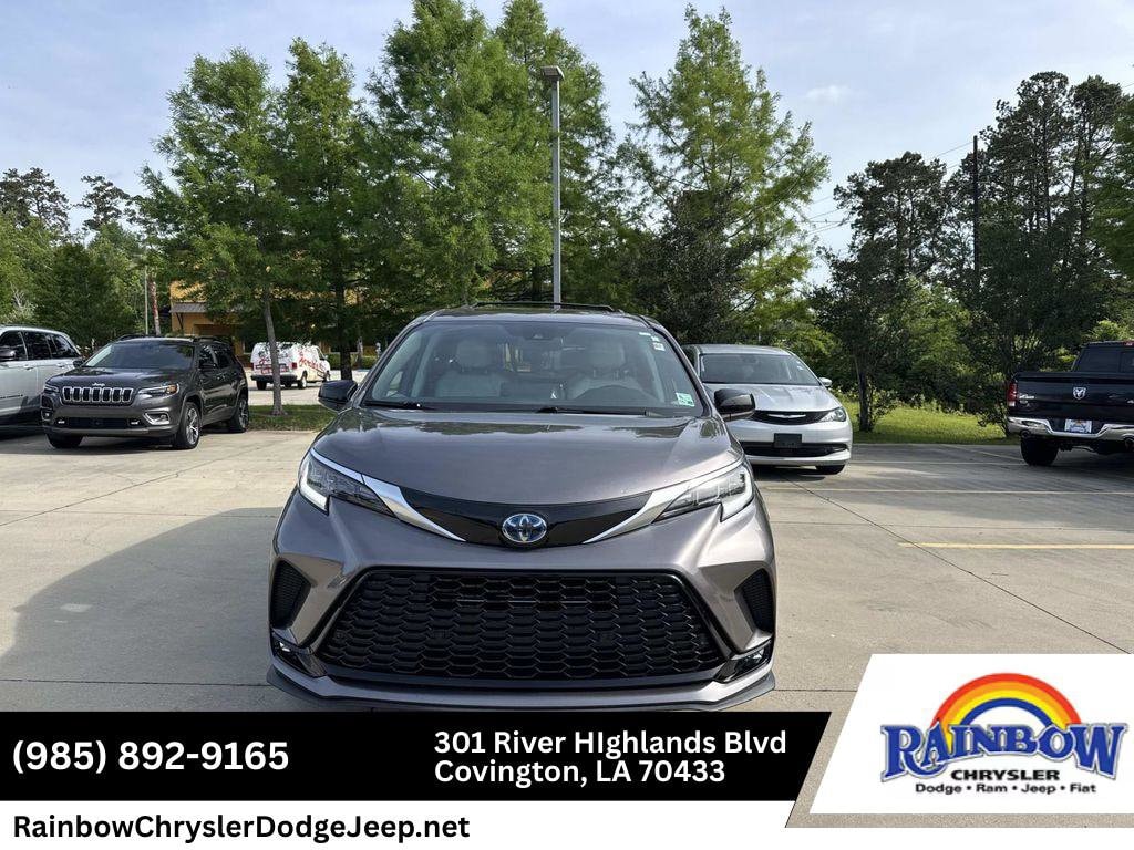 Used 2022 Toyota Sienna XSE 7 Passenger Van Passenger Van