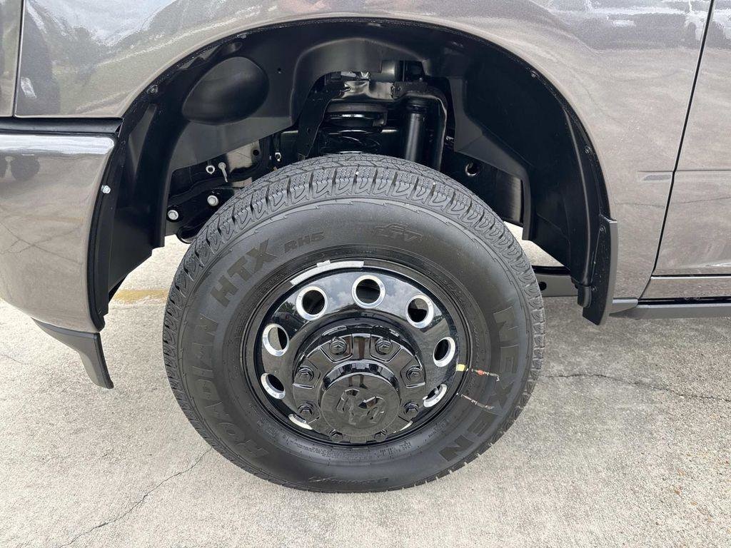 New 2026 Ram 3500 LARAMIE CREW CAB 4X4 8' BOX Pickup