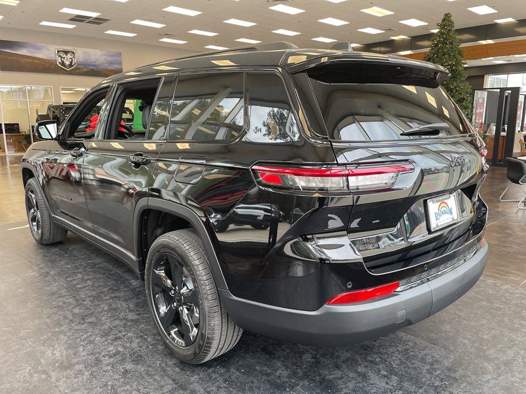 New 2025 Jeep Grand Cherokee L LIMITED 4X2 Sport Utility