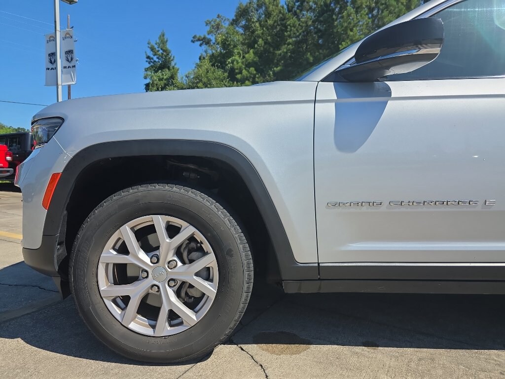 Used 2022 Jeep Grand Cherokee Limited SUV