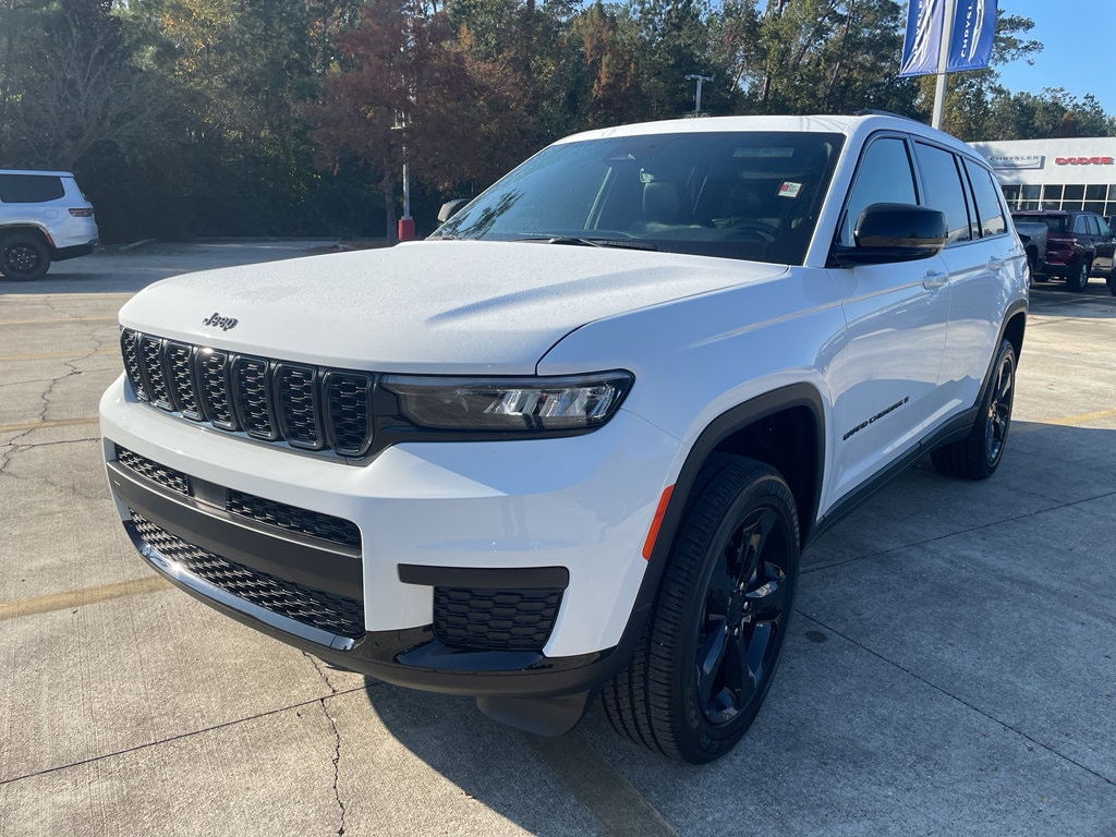 New 2025 Jeep Grand Cherokee L ALTITUDE X 4X2 Sport Utility