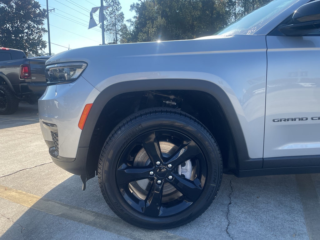 New 2025 Jeep Grand Cherokee L LIMITED 4X2 Sport Utility