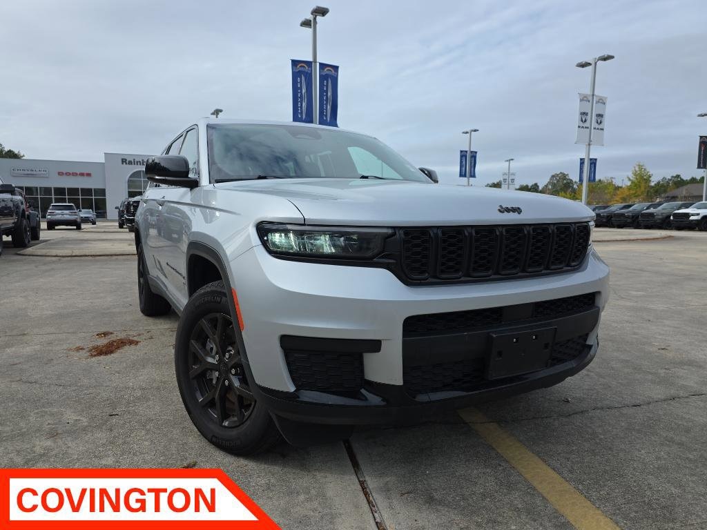 Used 2024 Jeep Grand Cherokee L Laredo SUV