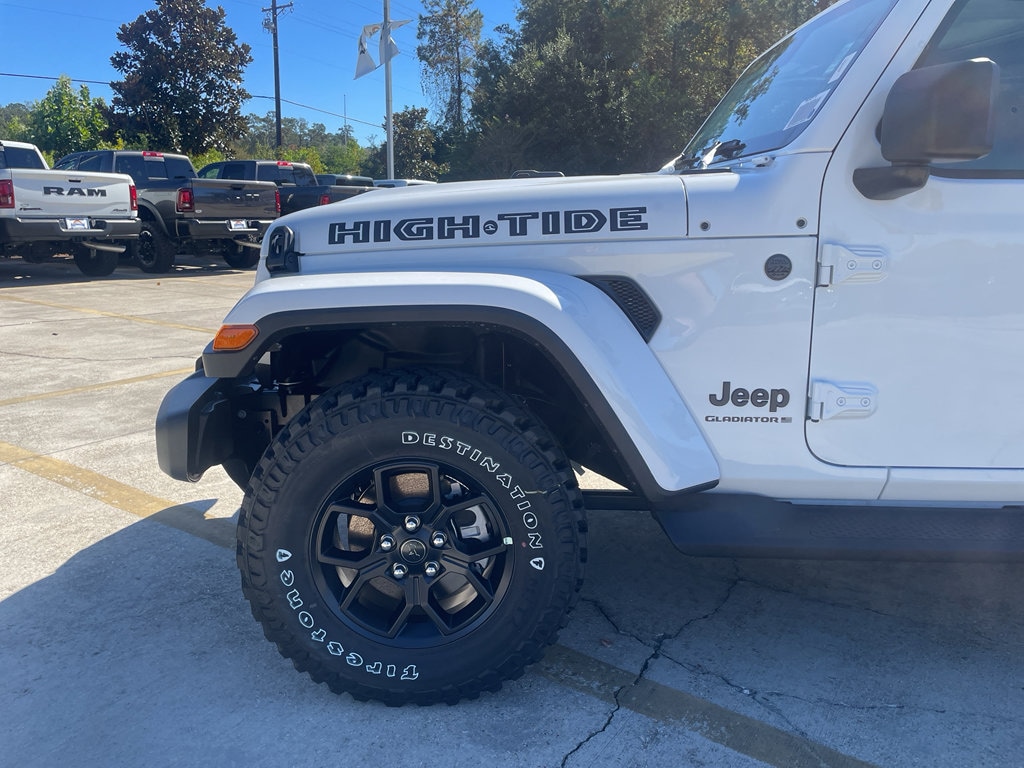 New 2025 Jeep Gladiator HIGH TIDE 4X4 Pickup