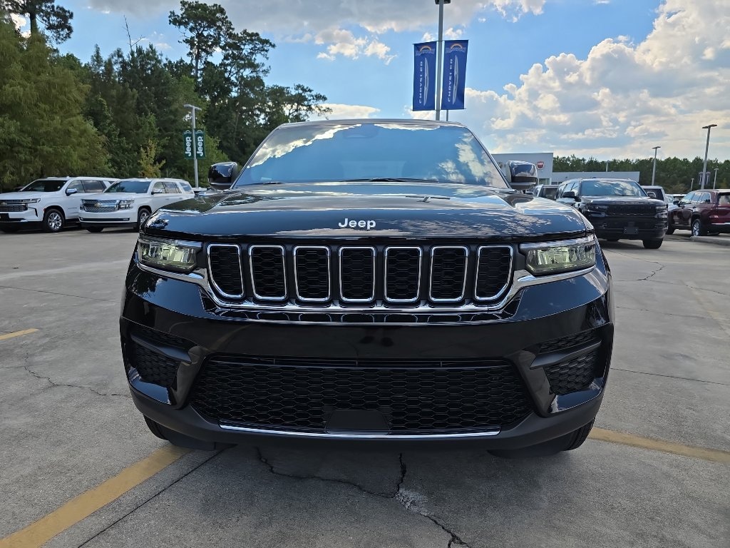 New 2025 Jeep Grand Cherokee LAREDO X 4X2 Sport Utility