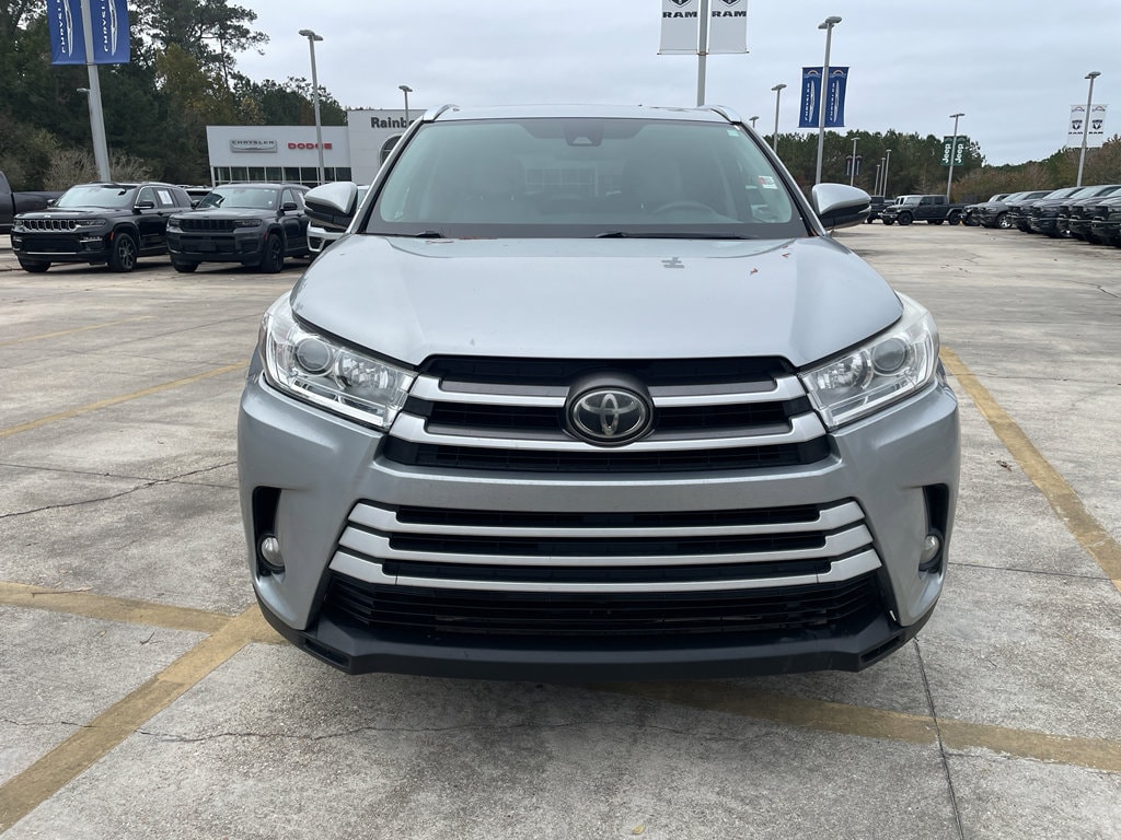 Used 2017 Toyota Highlander XLE V6 SUV