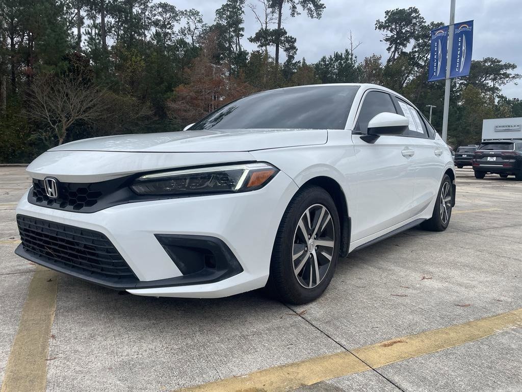 Used 2024 Honda Civic LX Hatchback