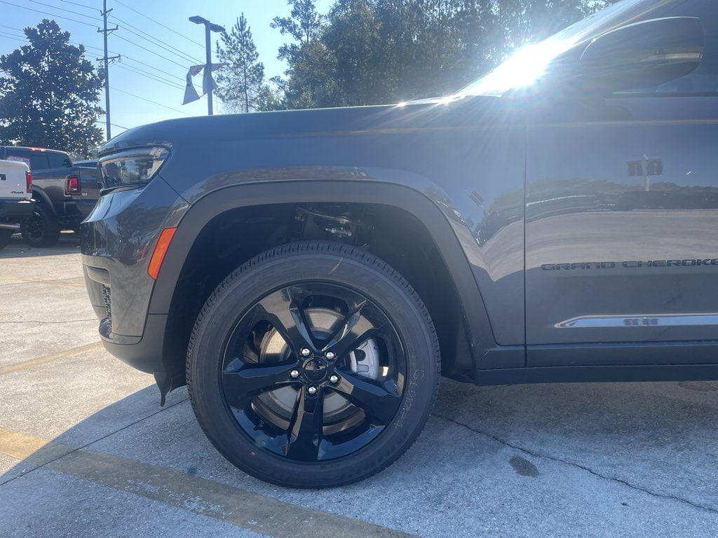 New 2025 Jeep Grand Cherokee L ALTITUDE X 4X2 Sport Utility