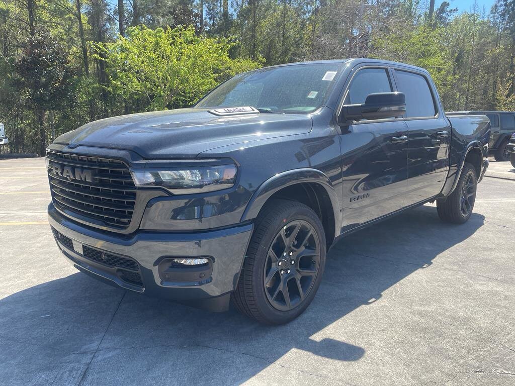 New 2026 Ram 1500 LARAMIE CREW CAB 4X2 5'7 BOX Pickup