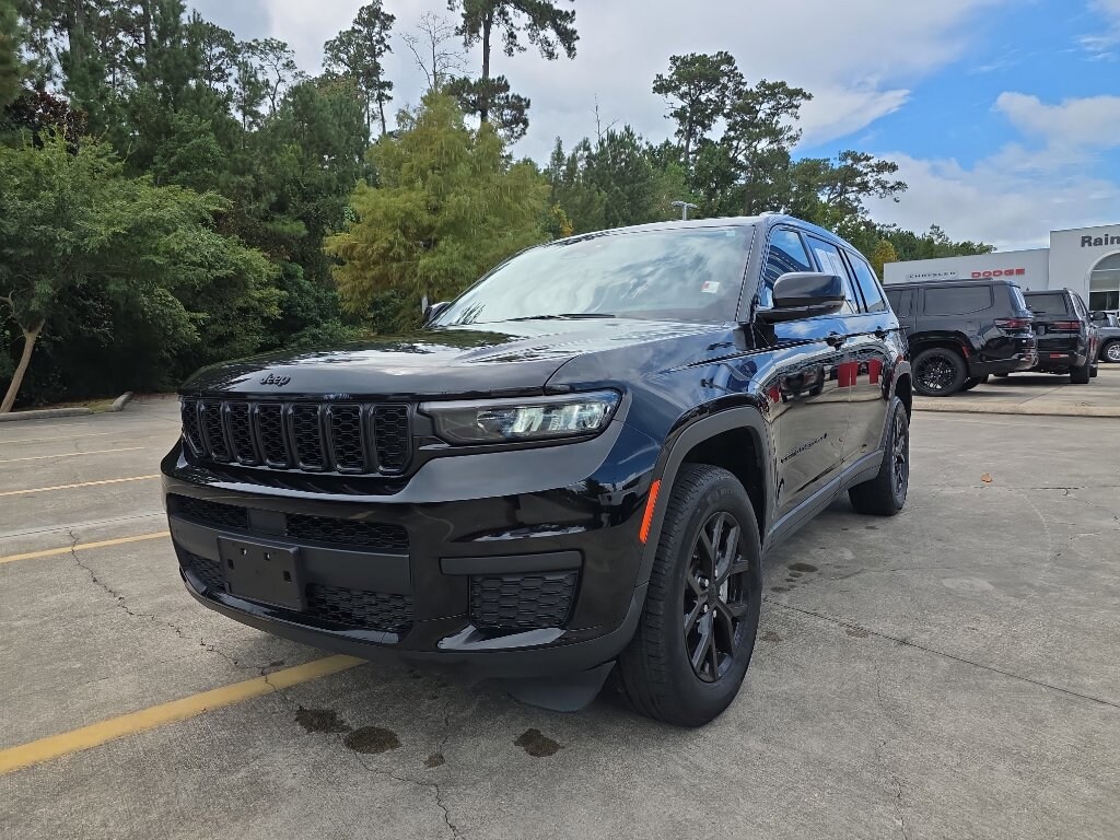 Used 2024 Jeep Grand Cherokee L Laredo SUV