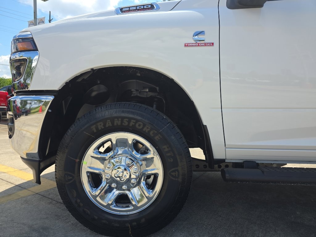 New 2026 Ram 2500 TRADESMAN CREW CAB 4X4 6'4 BOX Pickup