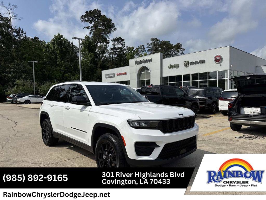 Used 2024 Jeep Grand Cherokee Altitude SUV
