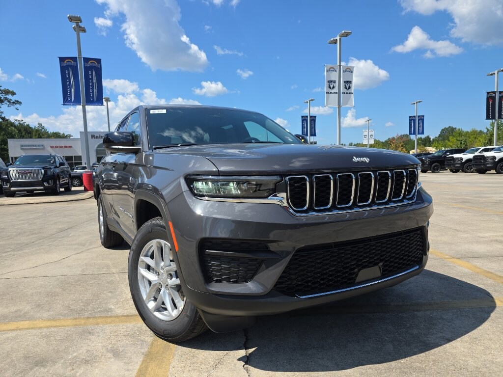 New 2025 Jeep Grand Cherokee LAREDO X 4X2 Sport Utility