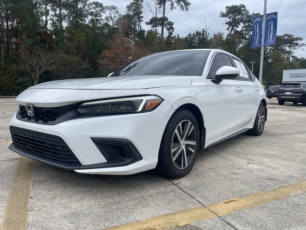 Used 2024 Honda Civic LX Hatchback