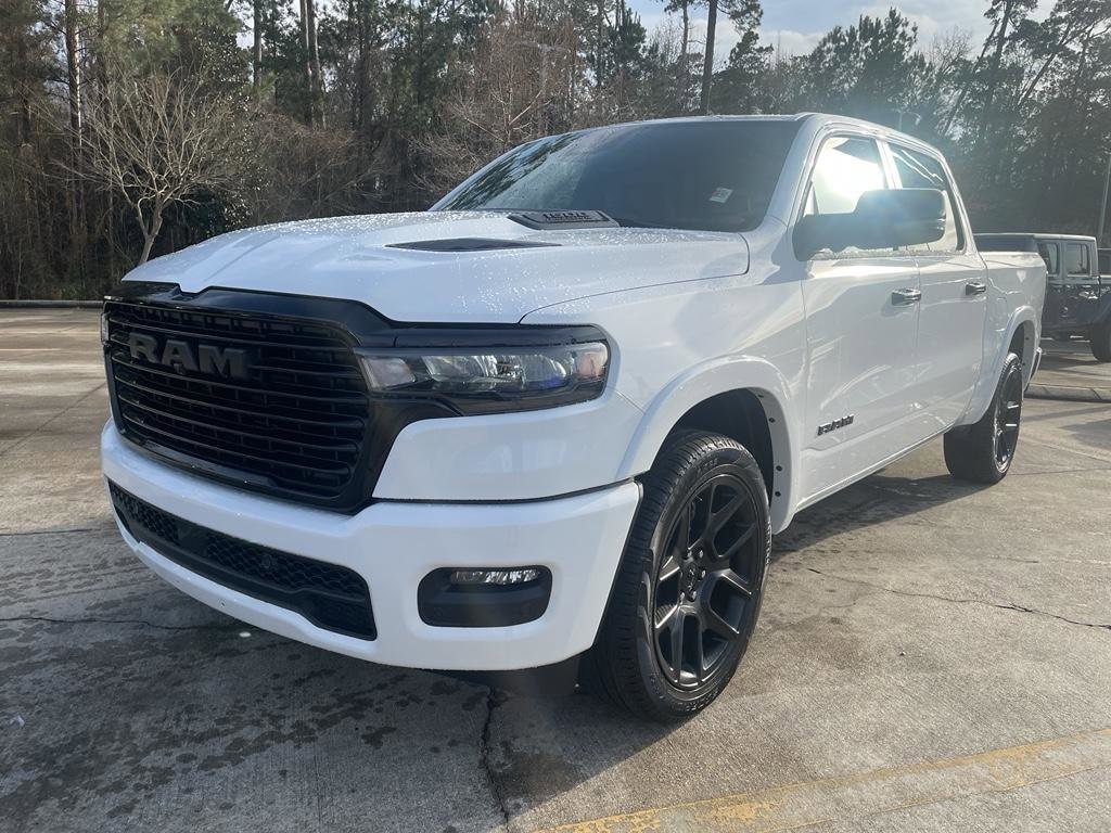 New 2026 Ram 1500 LARAMIE CREW CAB 4X2 5'7 BOX Pickup