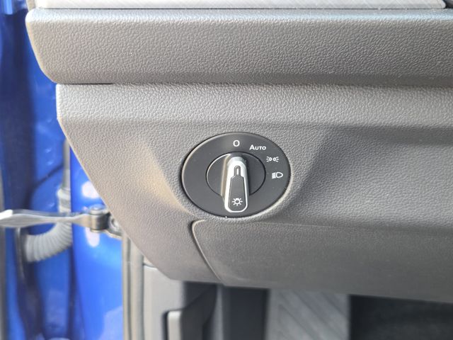 2024 Volkswagen Jetta SE - Photo 24