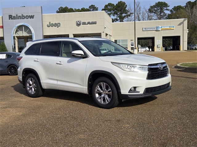 2015 Toyota Highlander XLE's photo