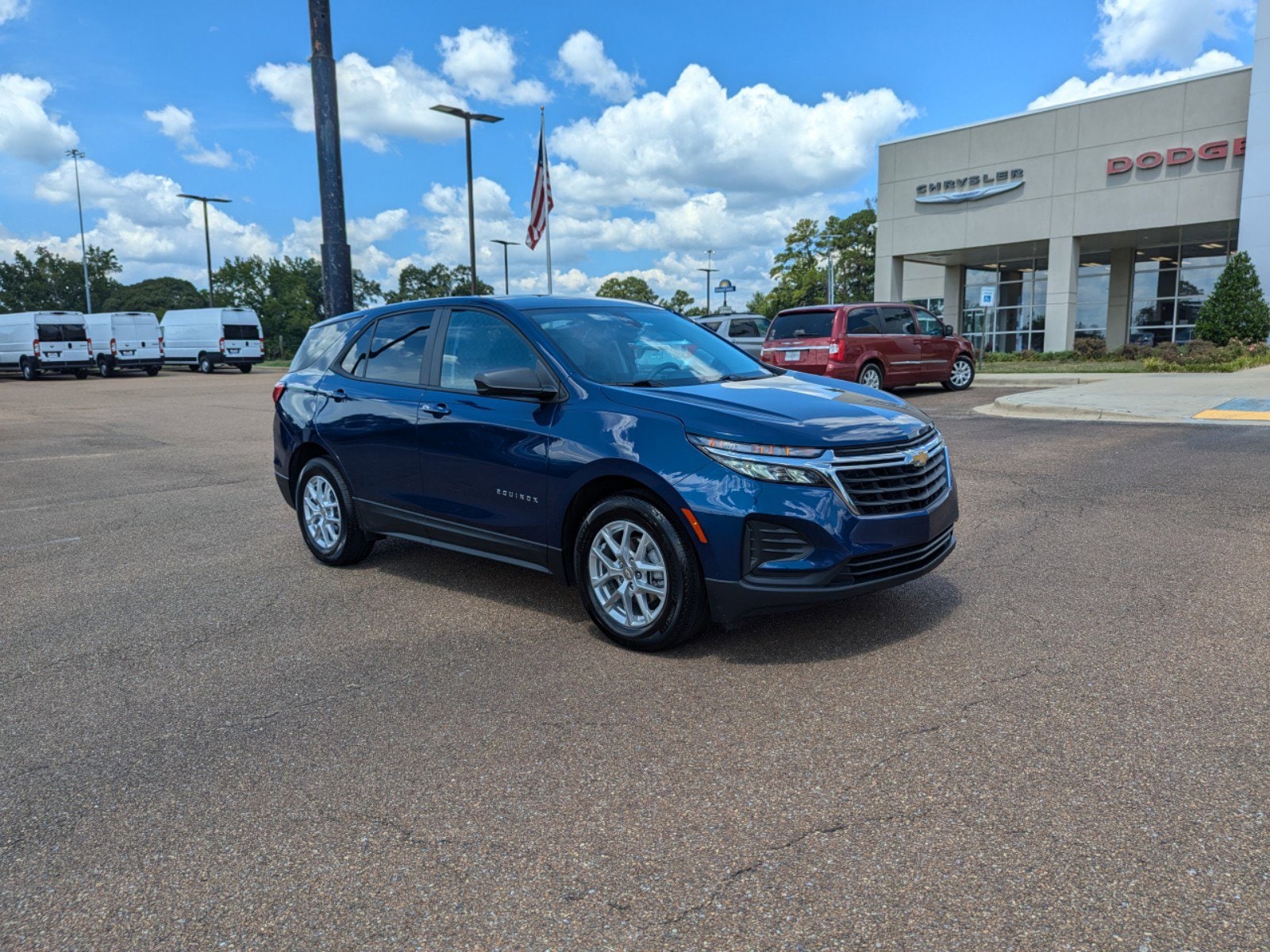 Used 2022 Chevrolet Equinox LS with VIN 3GNAXHEV0NS206512 for sale in Mccomb, MS