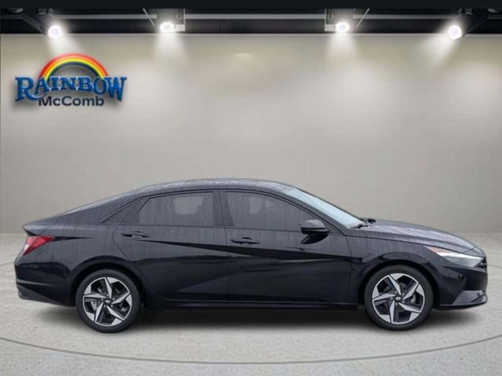 Used 2023 Hyundai Elantra SEL Sedan
