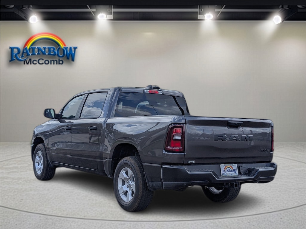 New 2026 Ram 1500 TRADESMAN CREW CAB 4X4 5'7 BOX Pickup