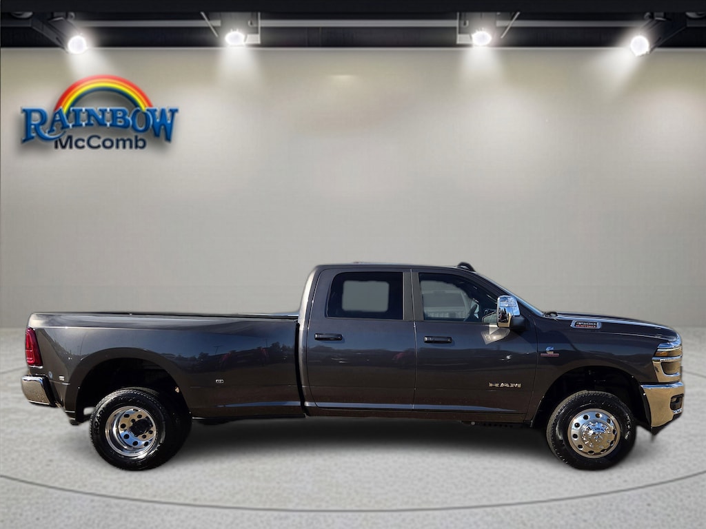 New 2026 Ram 3500 LARAMIE CREW CAB 4X4 8' BOX Pickup
