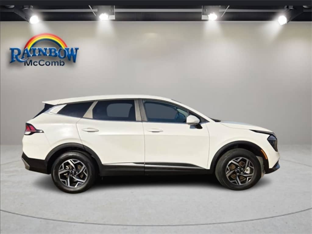 Used 2024 Kia Sportage LX SUV