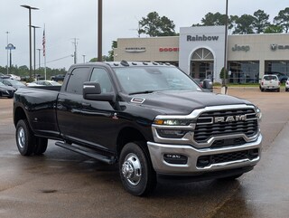 2026 Ram 3500 TRADESMAN CREW CAB 4X4 8' BOX Pickup