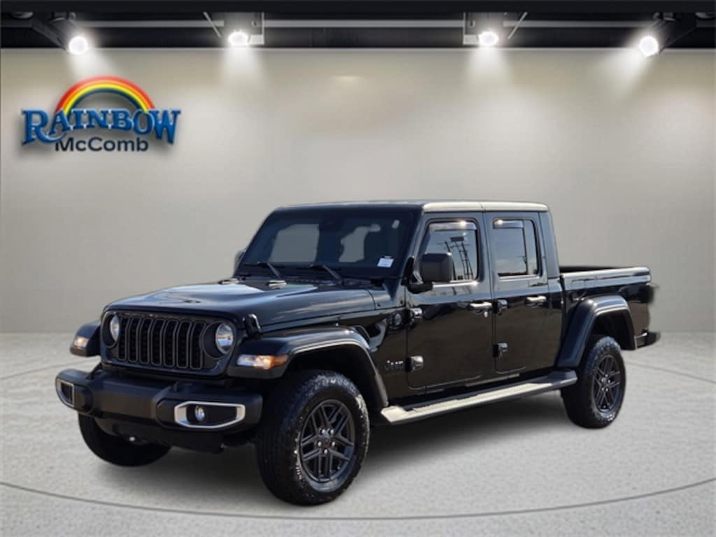 Used 2024 Jeep Gladiator Sport Truck Crew Cab
