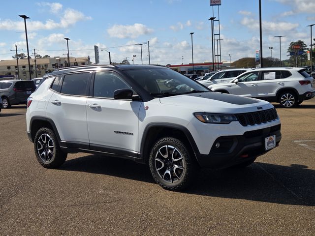 2025 Jeep Compass Trailhawk 4X4's photo