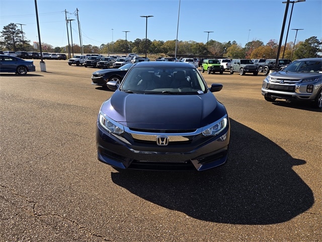 2018 Honda Civic LX's photo