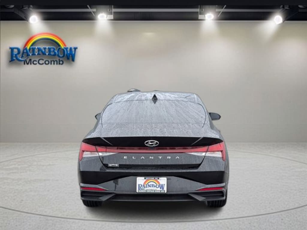 Used 2023 Hyundai Elantra SEL Sedan