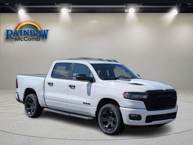 2026 Ram 1500 EXPRESS CREW CAB 4X4 5'7 BOX Pickup