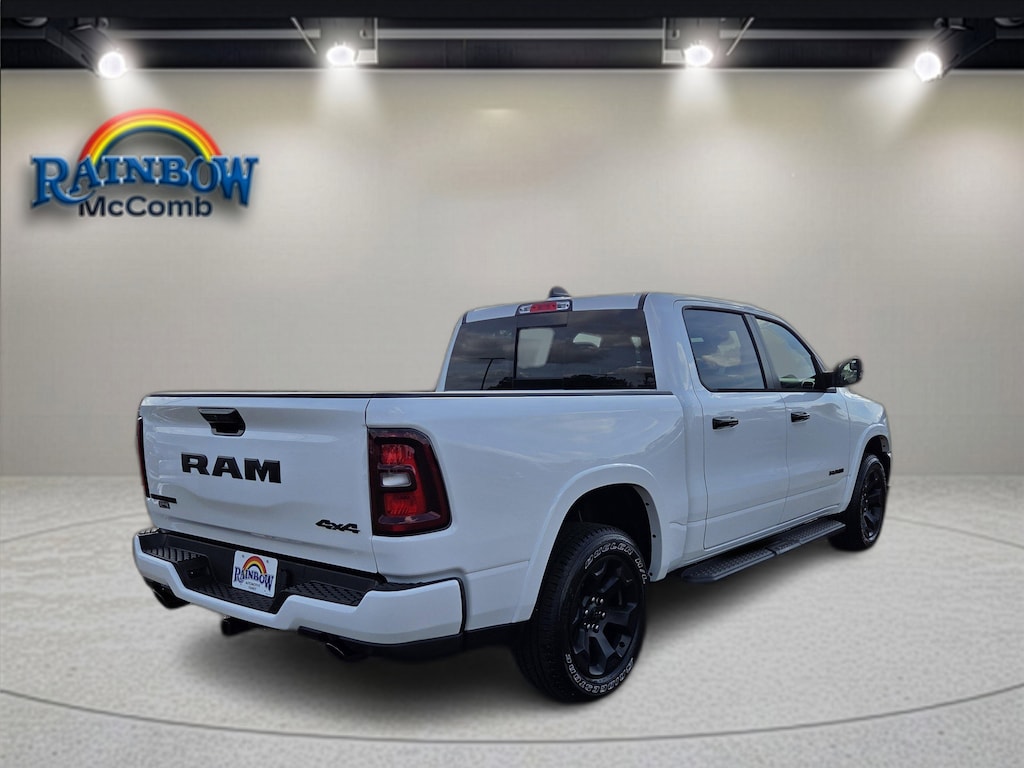 New 2026 Ram 1500 BIG HORN CREW CAB 4X4 5'7 BOX Pickup