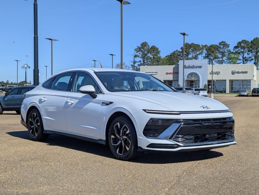 Used 2025 Hyundai Sonata SEL Sedan